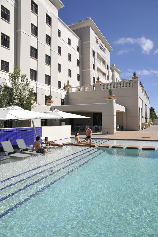 Metcourt At Emperors Palace Kempton Park Exterior photo