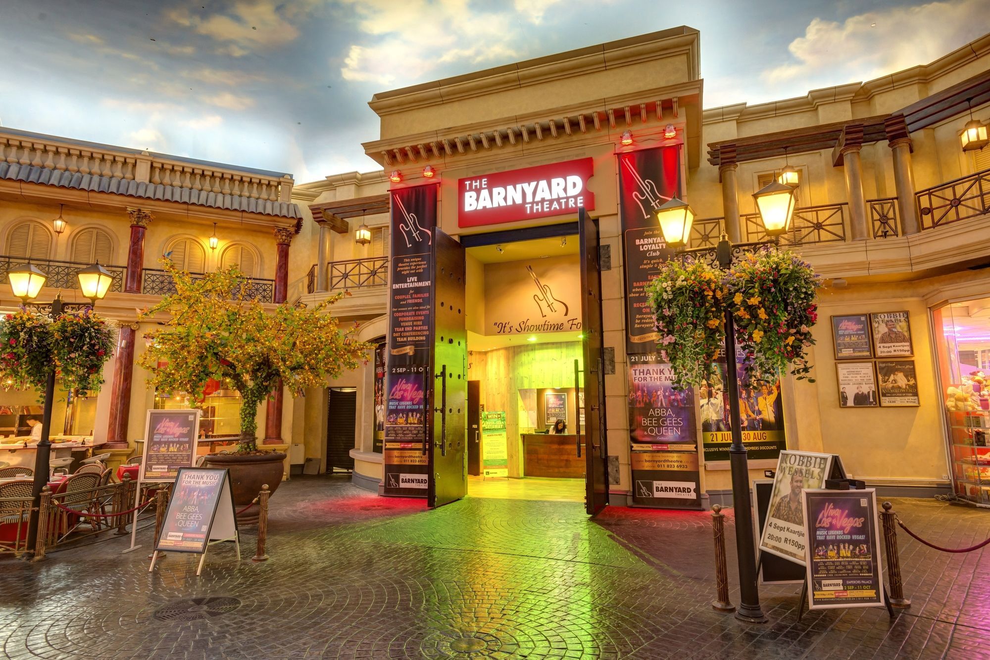 Metcourt At Emperors Palace Kempton Park Exterior photo